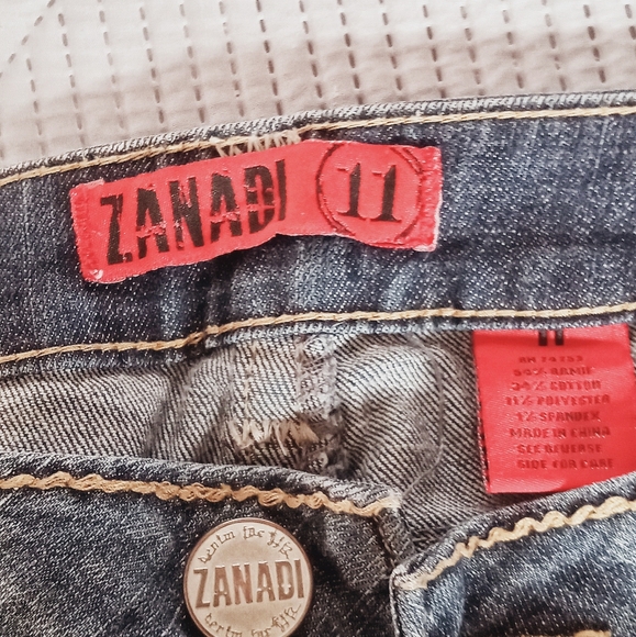 Women's jeans - Picture 2 of 3